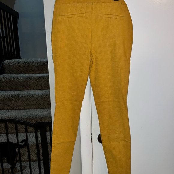 KENAR women’s yellow slacks, size 6 - Picture 3 of 3